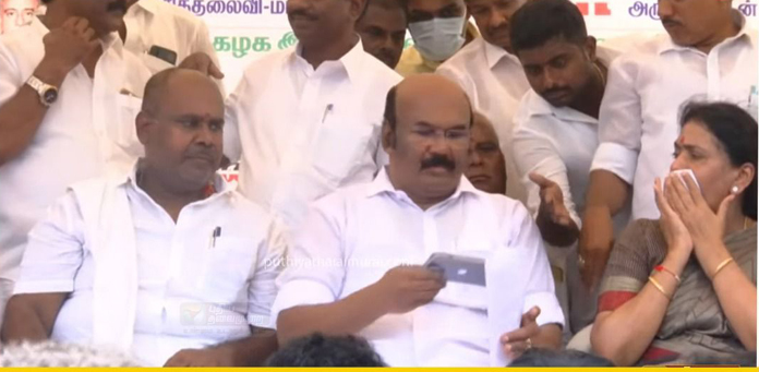  எதிர்க்கட்சிகளை பழி வாங்குவதற்காக காவல்துறை பயன்படுத்தப்படுகிறது ; டி.ஜெயக்குமார் குற்றச்சாட்டு