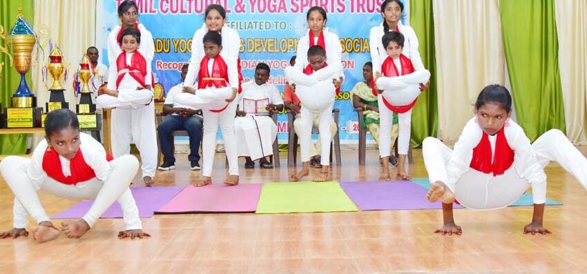  கோவில்பட்டியில்  யோகாசன போட்டி; பள்ளி மாணவ, மாணவிகள் அசத்தல்