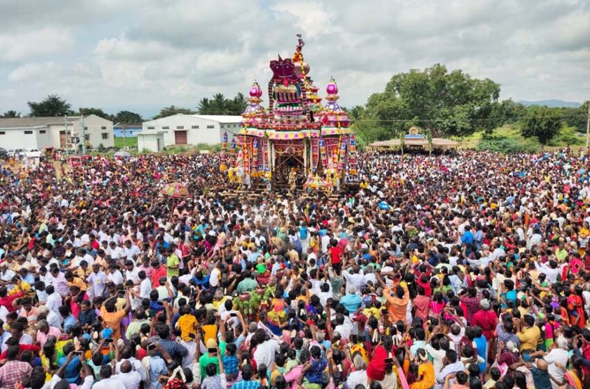  திண்டுக்கல் தாடிக்கொம்பு அகரம் முத்தாலம்மன் கோவில் திருவிழா; அம்மன் கண் திறப்பு நிகழ்ச்சியில் பக்தர்கள் குவிந்தனர்