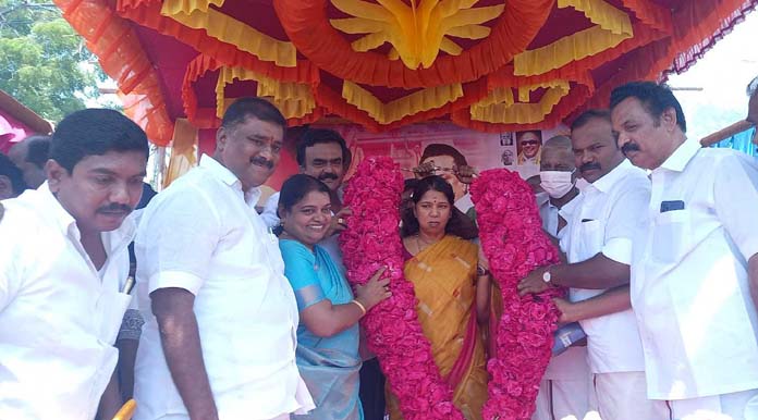  கட்சியில் புதிய பதவி: தூத்துக்குடி வந்த கனிமொழி எம்.பி.க்கு வரவேற்பு