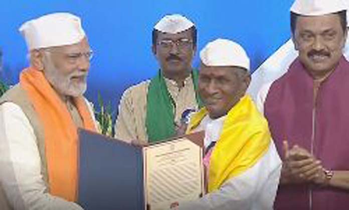  இசை அமைப்பாளர் இளையராஜா, மிருதங்க வித்வான் சிவராமனுக்கு கவுரவ டாக்டர் பட்டம்; மோடி வழங்கினார்
