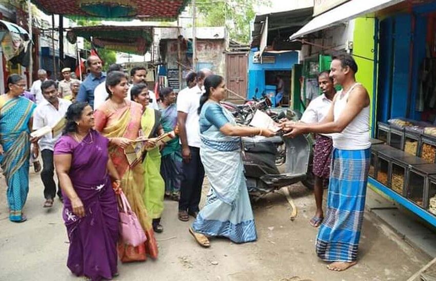  இந்தி திணிப்பு எதிர்ப்பு பிரசாரத்தில் அமைச்சர் கீதாஜீவன்