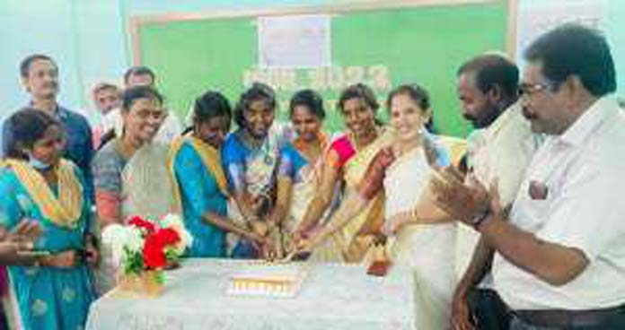  எக்ஸ்ரே கண்டுபிடிப்பு தினம்: கேக் வெட்டி கொண்டாட்டம்