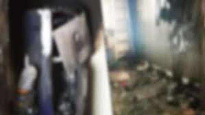  குளிர்சாதன பெட்டி வெடித்து 3 பேர் பலியான பரிதாபம்