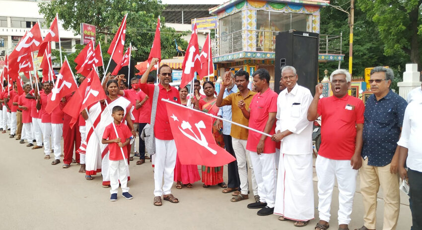  மார்க்சிஸ்ட் கம்யூனிஸ்டு கட்சியினர்: கோவில்பட்டியில் இருந்து தூத்துக்குடிக்கு நடைபயணம் தொடக்கம்