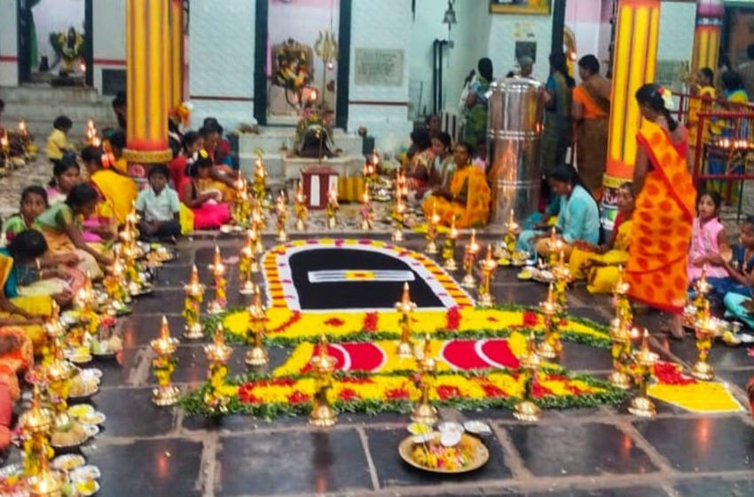  கோவில்பட்டி புற்றுக்கோவிலில் பவுர்ணமி சிறப்பு பூஜை