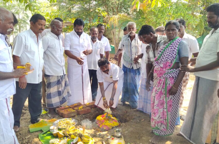  நிழற்குடை அமைக்கும் பணி: சண்முகையா எம்.எல்.ஏ., யூனியன் சேர்மன் ரமேஷ் தொடங்கி வைத்தனர்