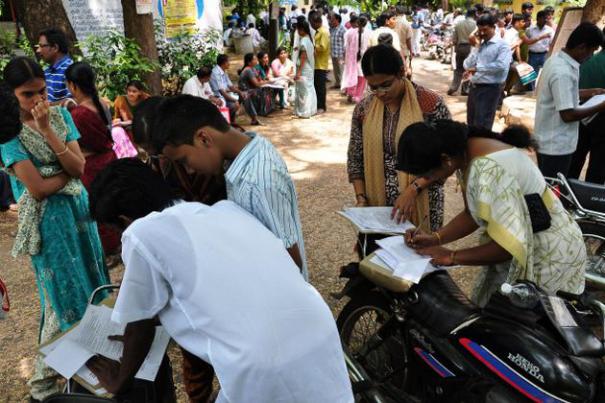  கோவில்பட்டி கல்வி மாவட்டத்தில் 23 பள்ளிகள் 100 சதவீத தேர்ச்சி