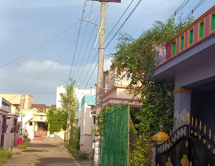  கோவில்பட்டி  இ.பி. காலனி எஸ். எஸ். டி. நகர் பகுதியில் எரியாத மின்விளக்குகள்; பா.ஜனதா புகார்