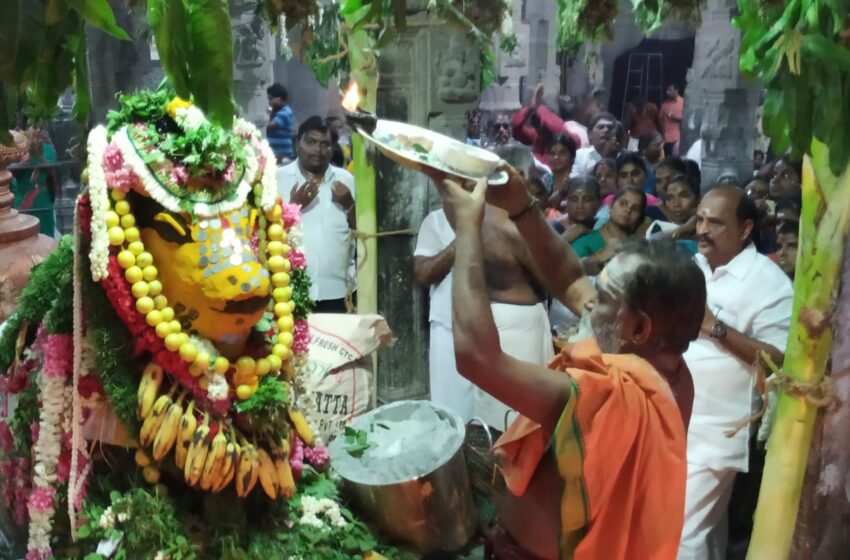  பூவனநாத சுவாமி கோவிலில் சனிப் பிரதோஷம் சிறப்பு பூஜை