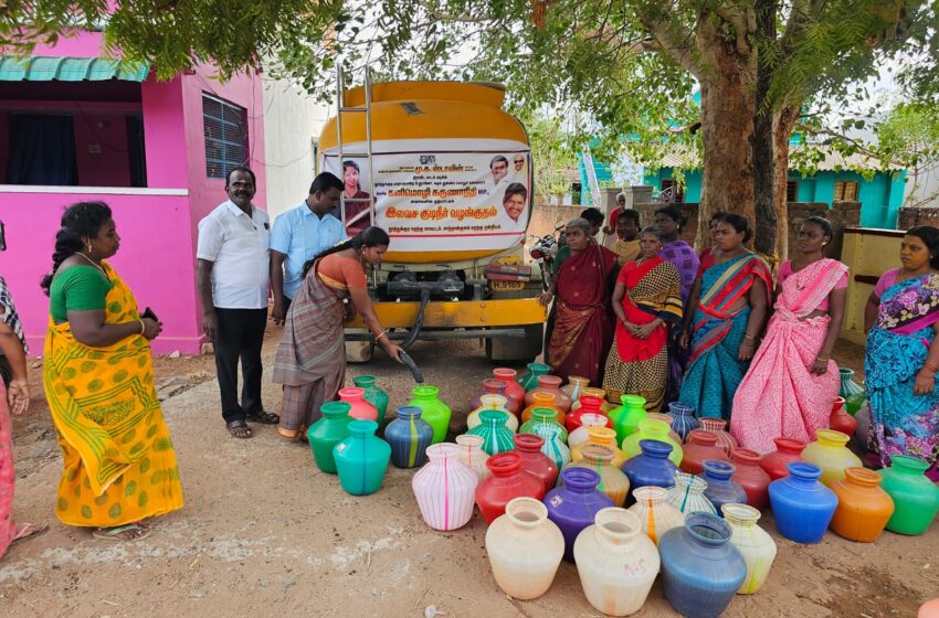  கனிமொழி எம்.பி.ஏற்பாட்டில் கிராம மக்களுக்கு குடிநீர் விநியோகம்