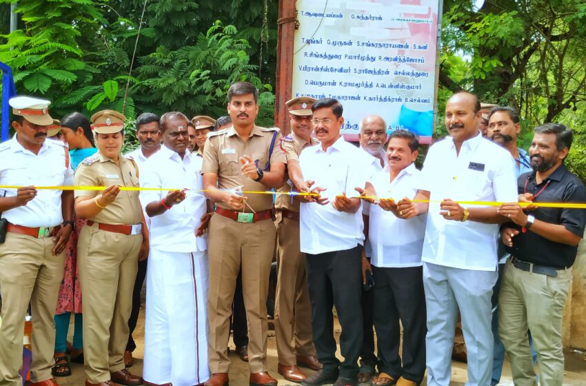  கோவில்பட்டியில் புதுப்பிக்கப்பட்ட போக்குவரத்து சிக்னல் திறப்பு