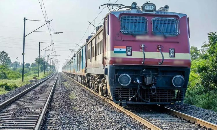  சென்னை – நெல்லை, திருச்செந்தூர் – தாம்பரம் இடையே சிறப்பு ரெயில்கள்
