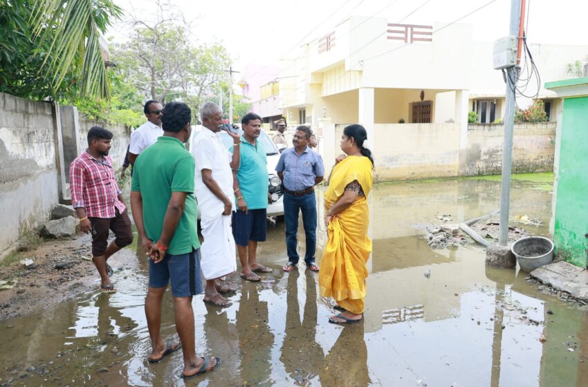  மழை தண்ணீர் தேங்கிய இடங்களை அமைச்சர் கீதாஜீவன் பார்வையிட்டு அதிரடி நடவடிக்கை