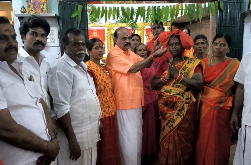  கோவில்பட்டியில் ஆதிபராசக்தி பக்தர்கள் இருமுடி கட்டும் நிகழ்ச்சி;  கடம்பூர் ராஜூ  தொடங்கி வைத்தார்