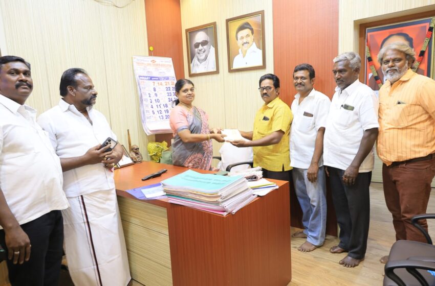  அமைச்சர் கீதா ஜீவனுடன்  தேவர் சமூக நலசங்கத்தினர் சந்திப்பு