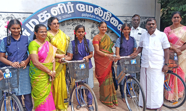 கோவில்பட்டி: 526 மாணவிகளுக்கு விலையில்லா மிதிவண்டிகள்