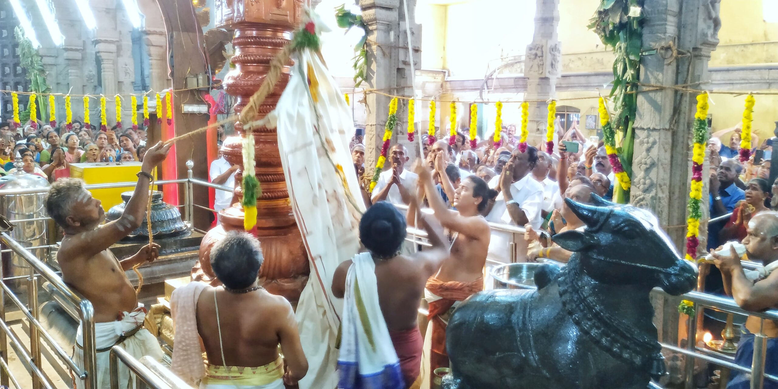  கோவில்பட்டி செண்பகவல்லி அம்மன் கோவில் ஐப்பசி திருக்கல்யாண திருவிழா கொடியேற்றத்துடன் தொடங்கியது  