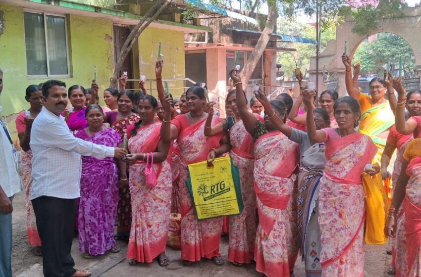   டெங்கு தடுப்பு  களப் பணியாளர்களுக்கு  இயற்கை மருத்துவம் விழிப்புணர்வு முகாம்               