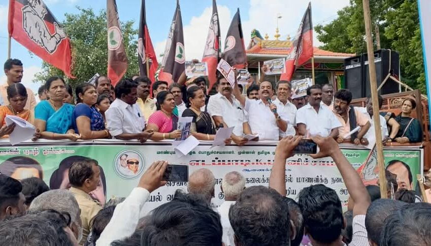  அண்ணா பல்கலை சம்பவம்: கோவில்பட்டியில் கருப்பு பலூன்களை பறக்கவிட்டு அதிமுக கண்டன ஆர்ப்பாட்டம்