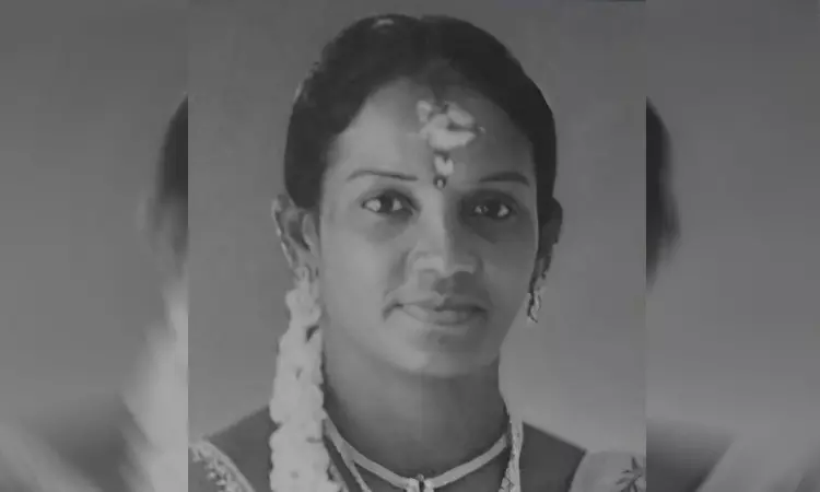  பா.ஜ.க. பெண் நிர்வாகி நடுரோட்டில் வெட்டிக்கொலை: 3 பேர் சரண்