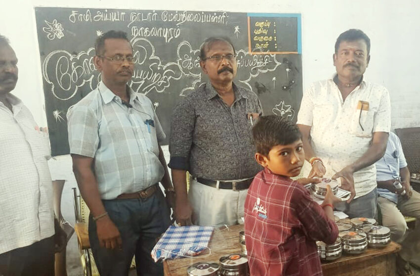  நாகலாபுரம் பள்ளியில் ஆங்கிலப் பயிற்சி முகாம் நிறைவு
