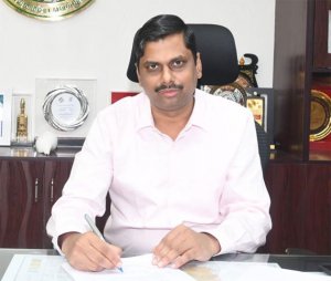  தூத்துக்குடி மாவட்டத்தில் இன்று மாலை முதல் 11-ந்தேதி வரை தடை உத்தரவு; ஆட்சியர் இளம்பகவத் அறிவிப்பு