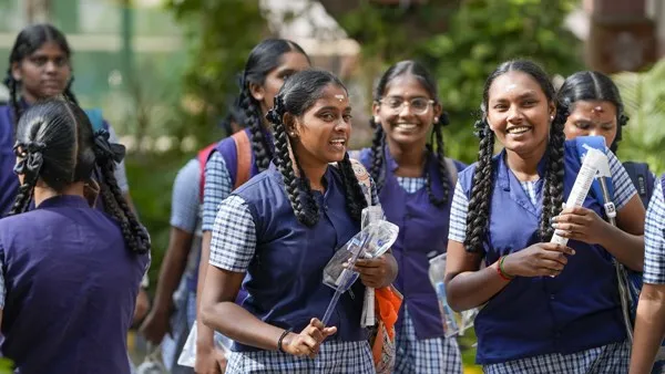  பிளஸ்-2 தேர்வு முடிவுகள் வெளியானது