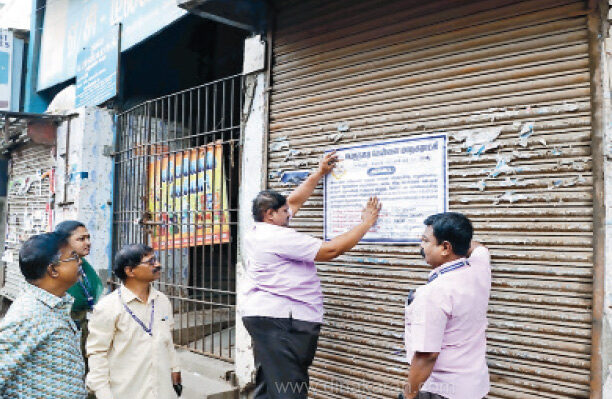  கட்டிடங்களுக்கு சீல் வைக்க ஊராட்சி நிர்வாக அலுவலர்களுக்கு அதிகாரம்