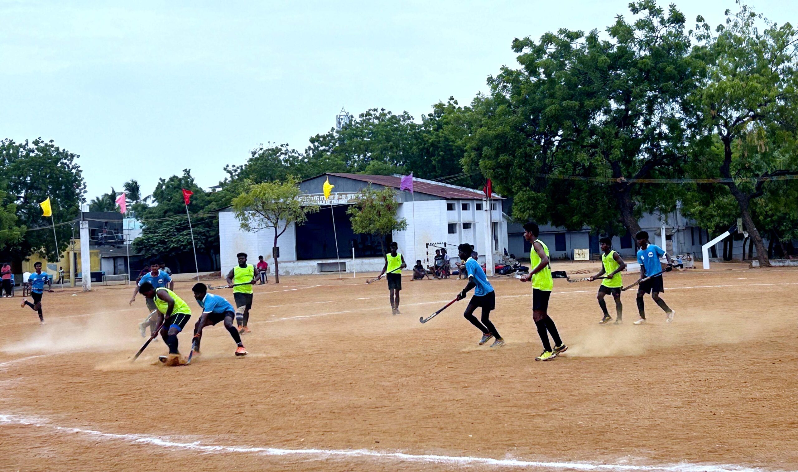  கோவில்பட்டியில் மாநில ஜூனியர் ஆக்கி: தூத்துக்குடி உள்பட 8 மாவட்ட அணிகள் காலிறுதி போட்டிக்கு தகுதி