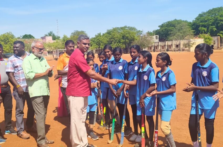  கோவில்பட்டியில் மாவட்ட அளவிலான பள்ளி மாணவியர் ஆக்கி போட்டி