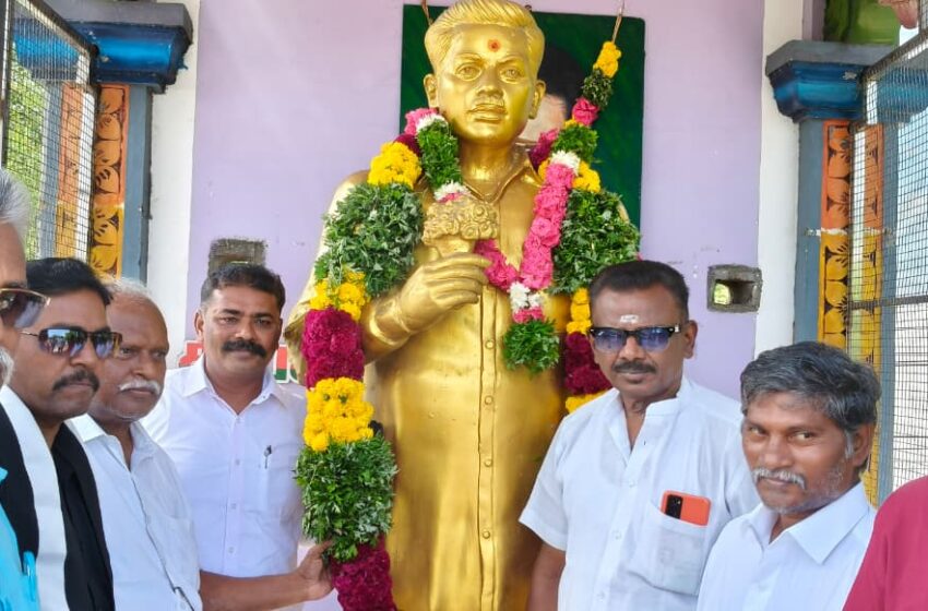  இமானுவேல் சேகரனார் சிலைக்கு மாலை அணிவிப்பு