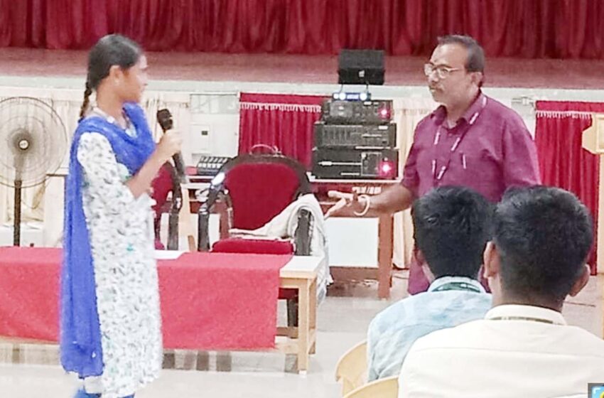  கோவில்பட்டி கல்லூரியில் தேசிய சேவை திட்டம் நாள்