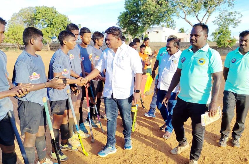  கோவில்பட்டியில் மண்டல பள்ளி ஆக்கி: திருநெல்வேலி அணி `சாம்பியன்’ பட்டம் வென்றது