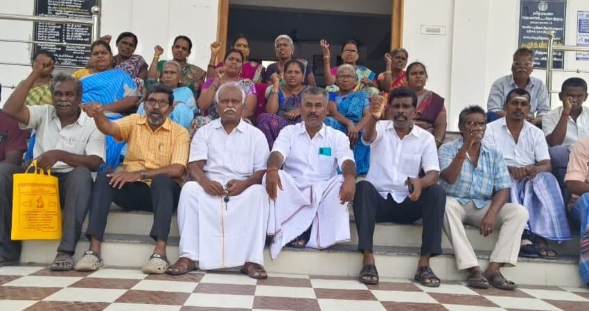  இலுப்பையூரணி ஊராட்சி பொன்நகர் மக்கள் முற்றுகை போராட்டம்