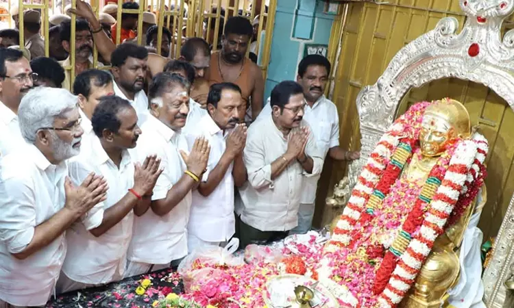  தேவர் நினைவிடத்தில் ஓ.பன்னீர்செல்வம், செங்கோட்டையன், டிடிவி தினகரன் கூட்டாக அஞ்சலி