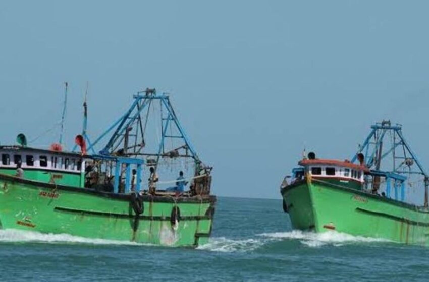  புயல் எச்சரிக்கை: தூத்துக்குடி மீனவர்கள் கடலுக்கு செல்ல தடை