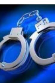  மளிகை கடையில் பூட்டை  உடைத்து பொருட்கள் பொருட்கள் திருட்டு ; 3 சிறுவர்கள் கைது