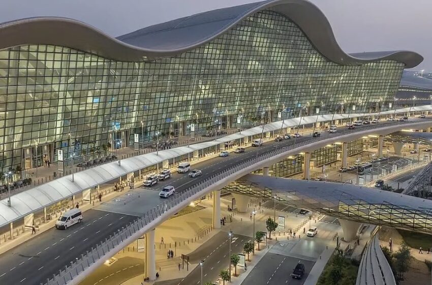  அபுதாபி விமானநிலையம் மீது  டிரோன் தாக்குதல்:  பலி1, காயம்7