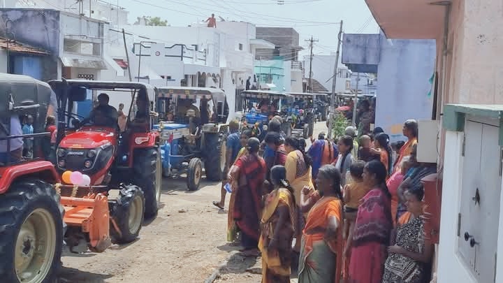  கோவில்பட்டி அருகே விவசாயிகள் ஒன்றுகூடி நடத்திய பொன்னேர் திருவிழா 