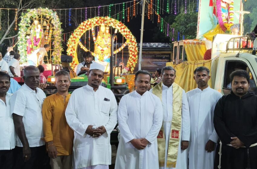  கோவில்பட்டி புனித சூசையப்பர் ஆலய திருவிழா; மும்மத  பிரார்த்தனைகளுடன் புனிதரின் தேர்ப்பவனி
