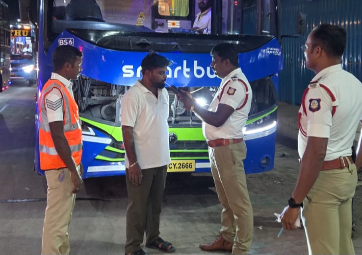  குடிபோதையில் ஆம்னி பஸ்களை இயக்கிய 3 டிரைவர்களின்உரிமம் ரத்து