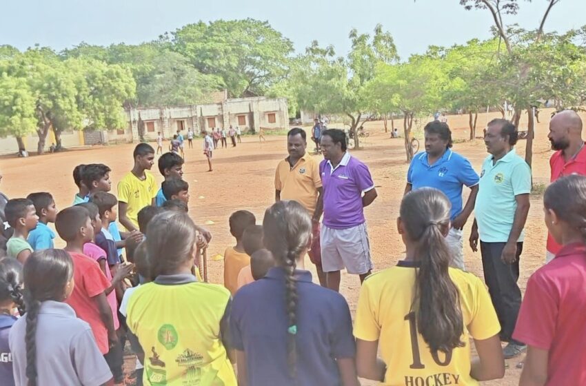  இளம் ஆக்கி வீரர்களுக்கு ஒருநாள் பயிற்சி முகாம் 