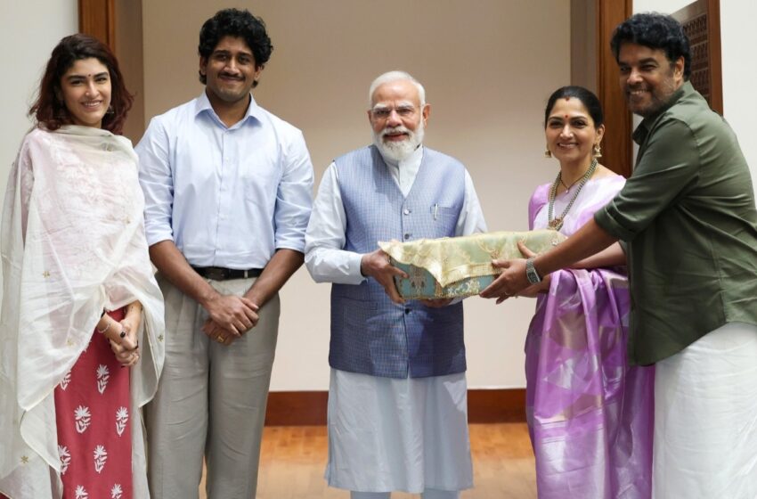  குஷ்பு-சுந்தர் சி மகள் அவந்திகாவுக்கு திருமணம்: மோடியை சந்தித்து அழைப்பிதழ் வழங்கினர்