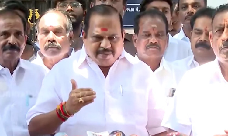  அமைச்சர் பதவி என்ற சுகத்துக்காக சி.வி.சண்முகம் இந்த இயக்கத்தை அழித்துக் கொண்டிருக்கிறார்; அக்ரி கிருஷ்ணமூர்த்தி குற்றச்சாட்டு