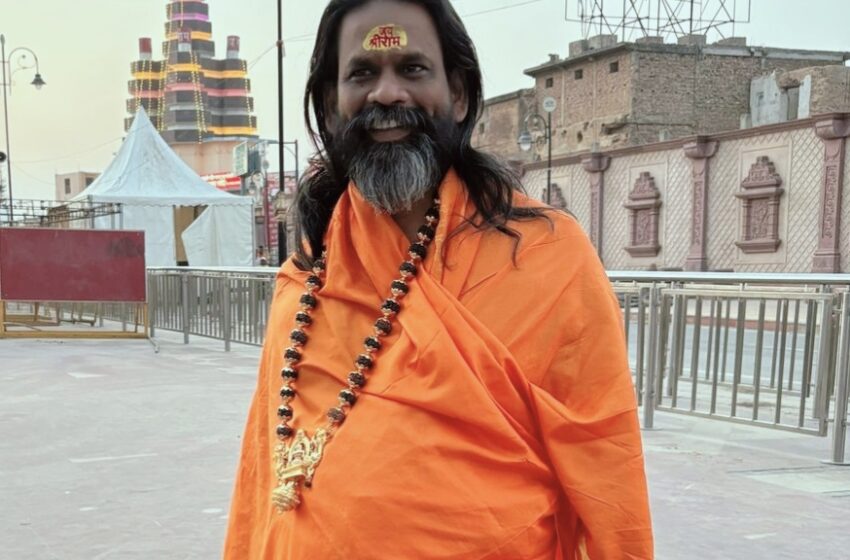  திருச்செந்தூர் கோவிலில் தரிசன கட்டணத்தை உயர்த்தக்கூடாது;  சற்குரு சீனிவாச சித்தர் எதிர்ப்பு 