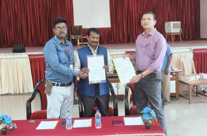 கல்லூரி மாணவ மாணவியருக்கு சீருடை பணியாளர் தேர்வு விழிப்புணர்வு பயிற்சி