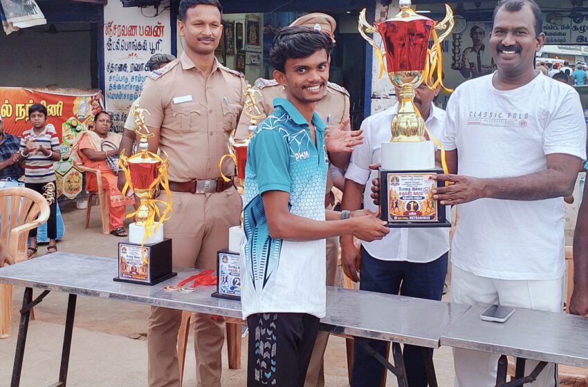  திருநெல்வேலியில் மாரத்தான் போட்டி: கோவில்பட்டி எஸ் எஸ் டி எம் கல்லூரி மாணவர் முதலிடம்