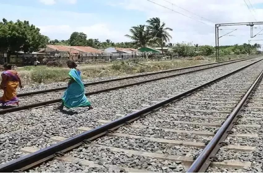  மதுரை -தூத்துக்குடி அகல ரெயில் பாதை திட்டம்; ஆலோசனை குழு டெண்டர் வெளியீடு